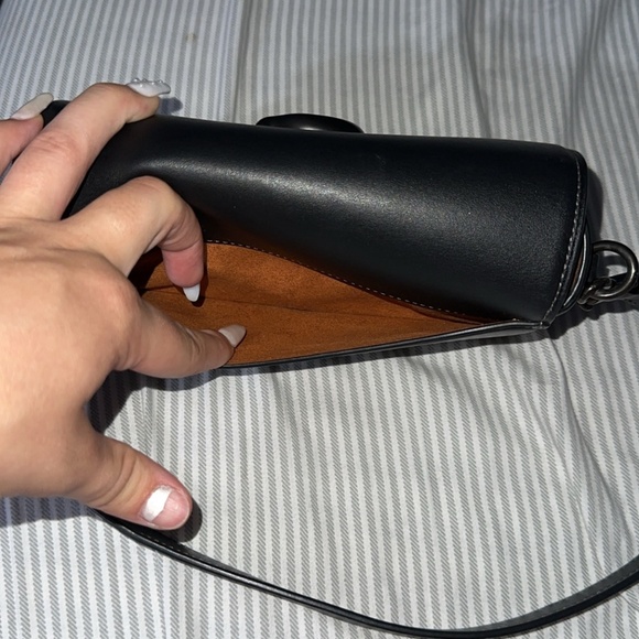 Coach Studio Logo Plaque Baguette Shoulder Bag - Picture 3 of 5